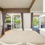 Mobile Homes Peskera 반졸레