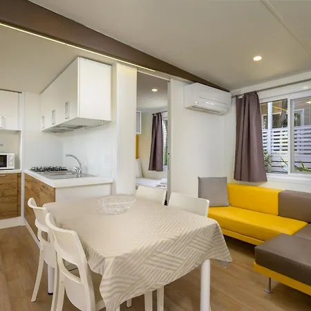 Mobile Homes Peskera באניולה