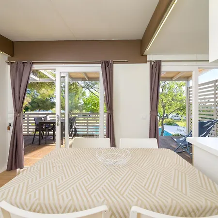 Mobile Homes Peskera Banjole