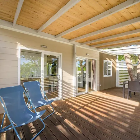 Mobile Homes Peskera 4* Банджоле