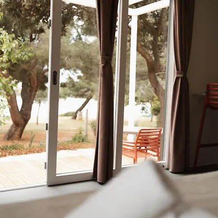 Aldeamento Turístico Mobile Homes Peskera 4*
