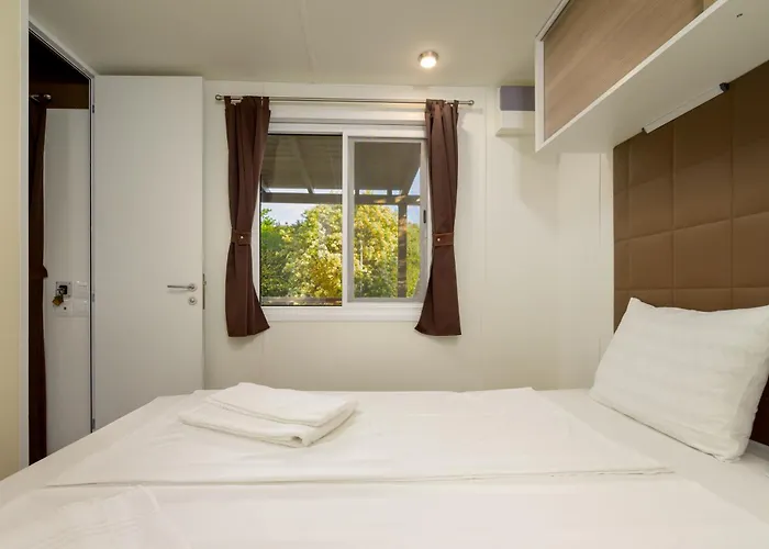 홀리데이파크 Mobile Homes Peskera 반졸레