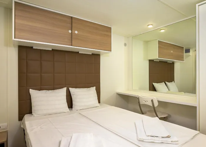 Mobile Homes Peskera 假日公园 班约勒