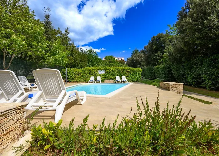 Mobile Homes Peskera 반졸레