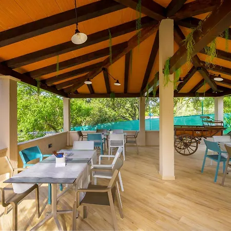 Vakantiepark Mobile Homes Peskera Banjole