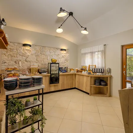 Mobile Homes Peskera 4*