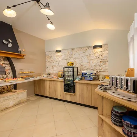 Mobile Homes Peskera Vakantiepark 4*