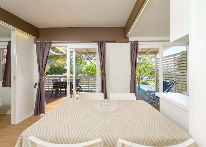 Mobile Homes Peskera Banjole