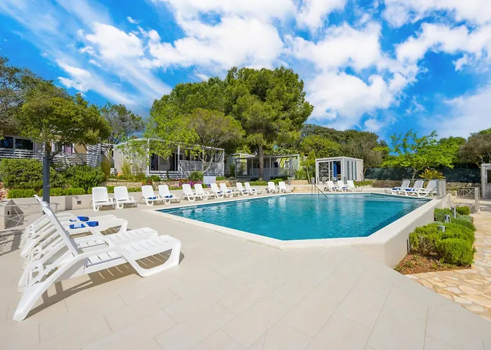 Tatil parkı Mobile Homes Peskera Banjole