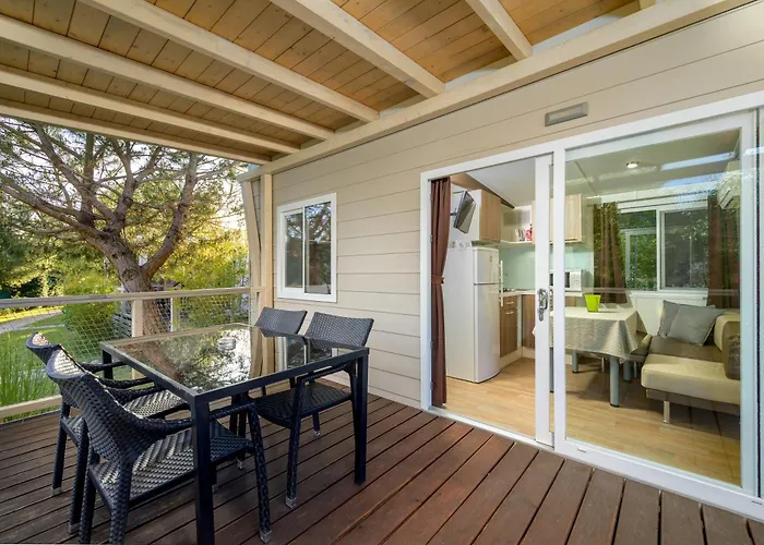 Mobile Homes Peskera Tatil parkı