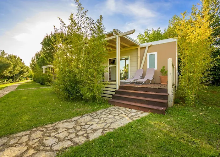 Tatil parkı Mobile Homes Peskera Banjole