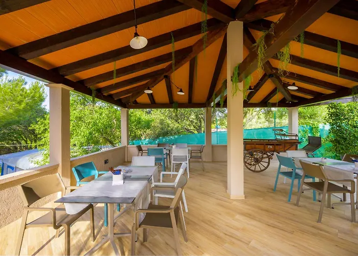 Tatil parkı Mobile Homes Peskera Banjole